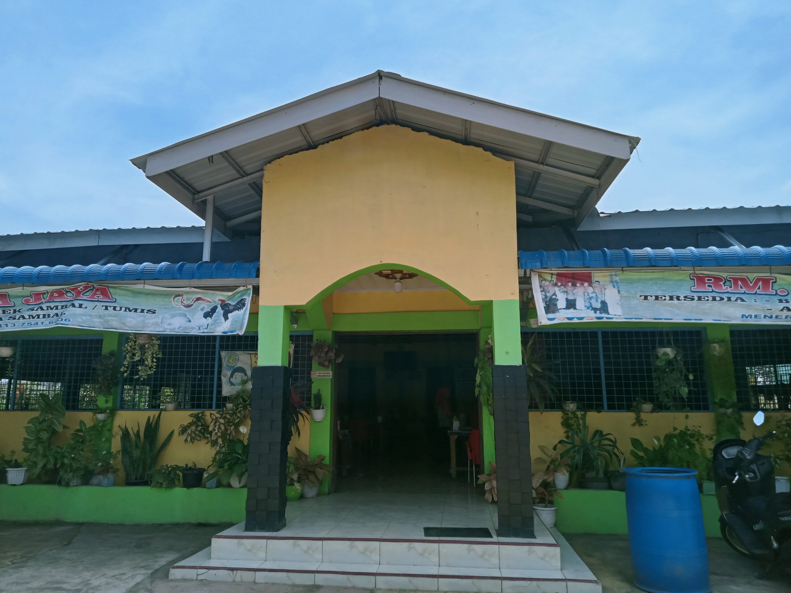 Masakan Kampung Rempah Sederhana nan Lezat di Rumah Makan Singa Raga Jaya Medan