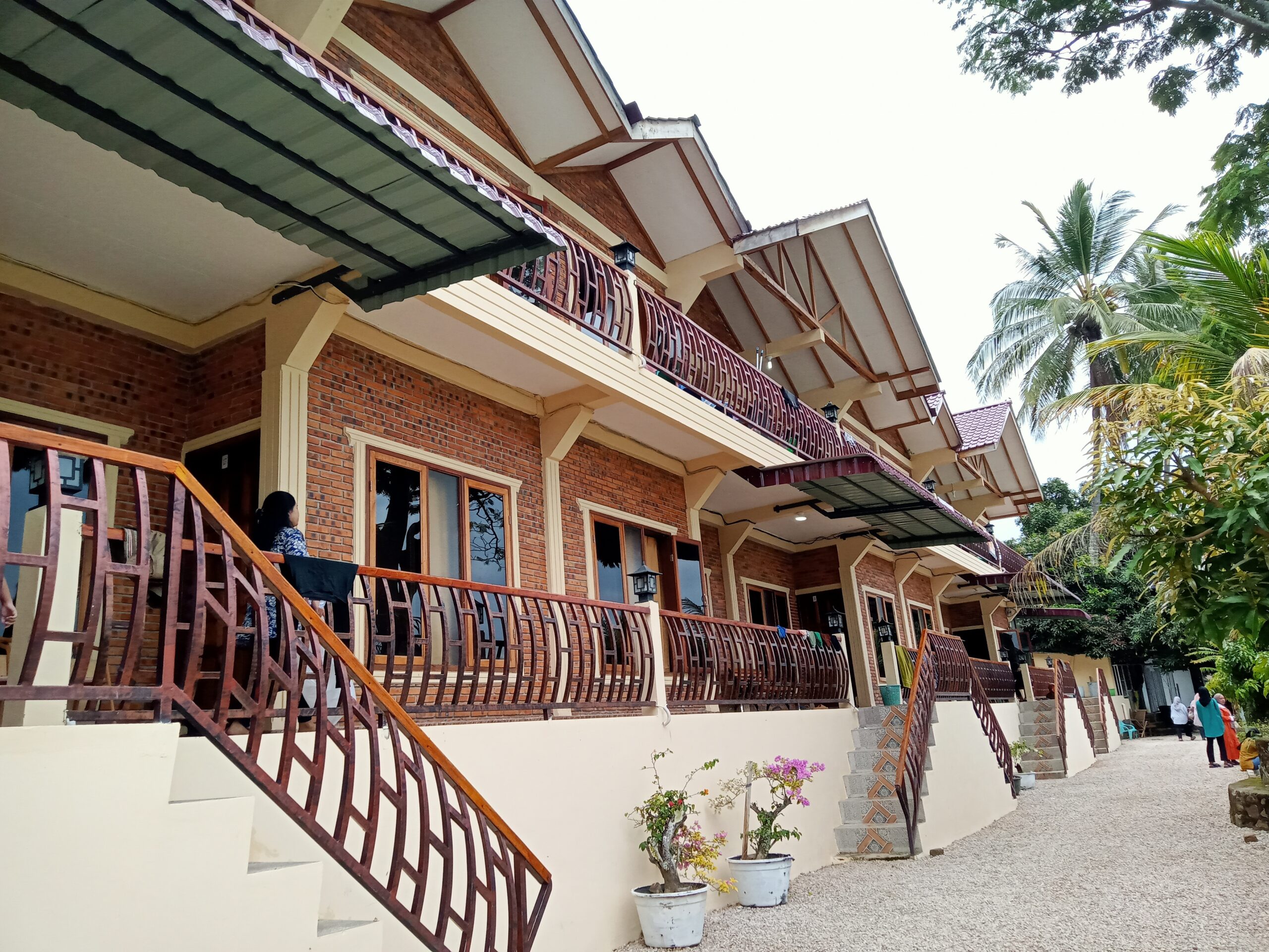 Review Penginapan di Objek Wisata Pantai Arofan Simalungun