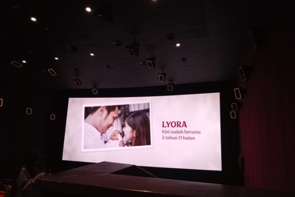 Film Lyora, Penantian Buah Hati