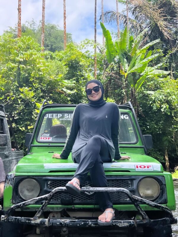 Jeep Sikabung kabung, Sensasi Offroad di Hutan dan Sungai