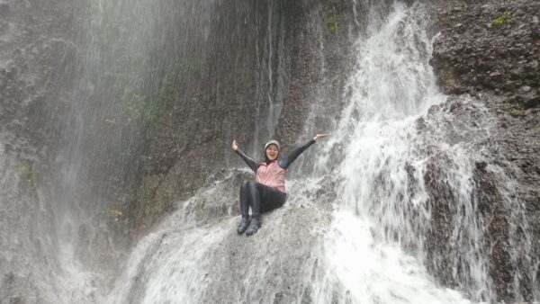 Air Terjun Lau Berte, Tangga Bambunya Bikin Termangu