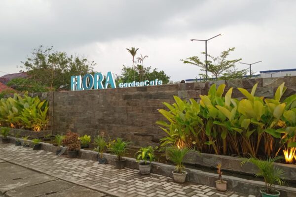 Flora Garden Cafe & Resto Pakam, Fusion & Cozy Vibes